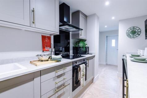 459RochdaleOldRoad-HMO-149.JPG