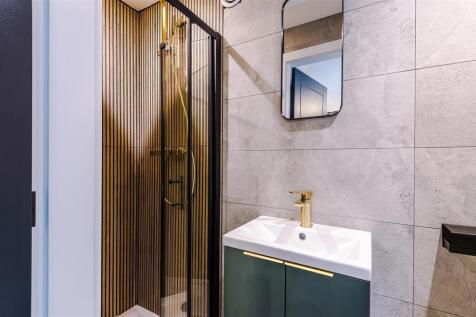 459RochdaleOldRoad-HMO-49.JPG