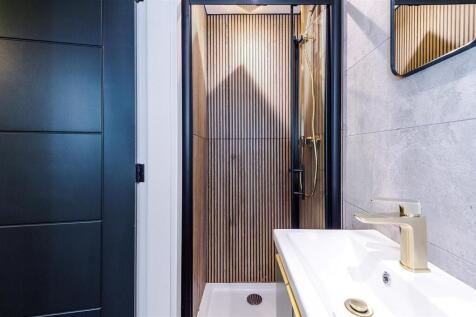 459RochdaleOldRoad-HMO-52.JPG