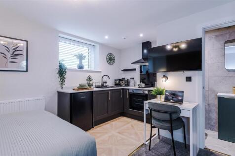 459RochdaleOldRoad-HMO-67.JPG
