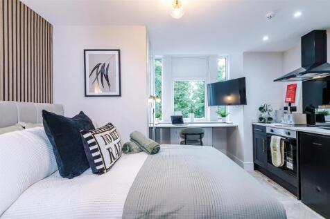 459RochdaleOldRoad-HMO-104.JPG