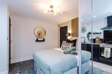 459RochdaleOldRoad-HMO-108.JPG