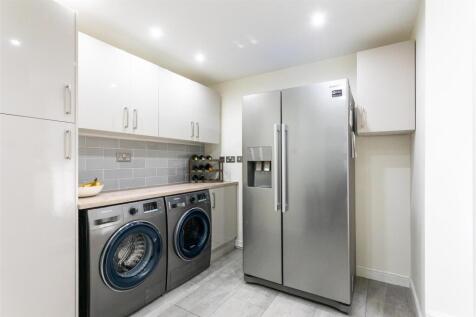 1 Redcar Close, Gedling, NG4 4EW-0015-Utility.jpg