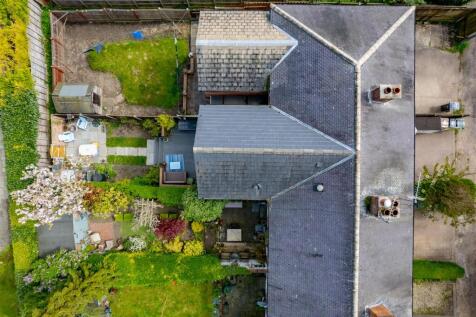 6, Hillside Drive Burton Joyce, Nottinghamshire, N
