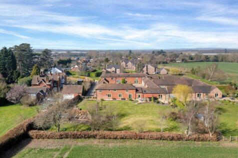 5 Green Farm Barns