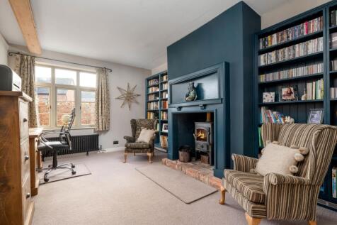 Study / Bedroom
