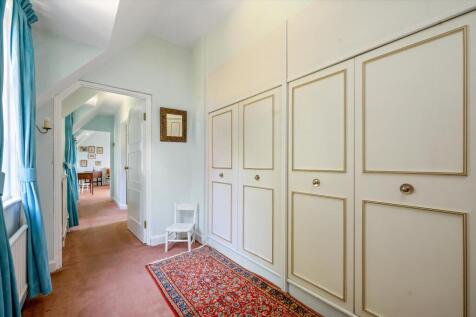 Dressing area