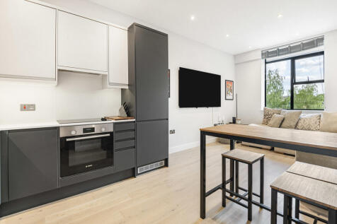 Reception/Kitchen