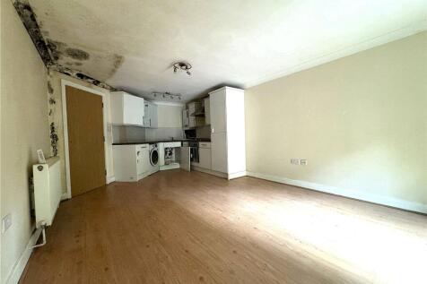 Reception/Kitchen