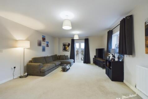 CAM02773G0-PR0236-STILL013