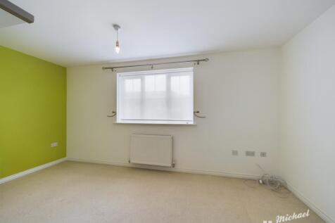 CAM02773G0-PR0152-STILL008