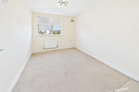 CAM02773G0-PR0331-STILL003
