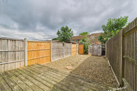 CAM02773G0-PR0336-STILL013