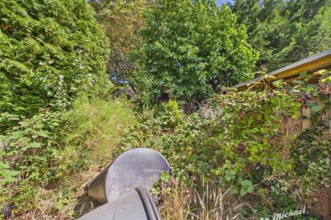 CAM02773G0-PR0343-STILL017