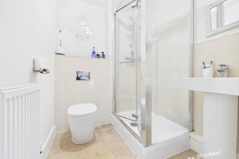 CAM02773G0-PR0360-STILL003