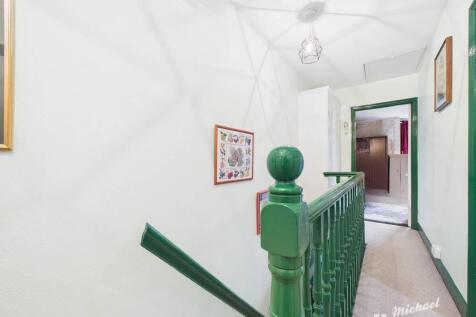 CAM02773G0-PR0361-STILL017-thumbnail-h750-70