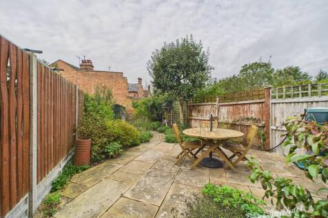 CAM02773G0-PR0361-STILL009-thumbnail-h750-70