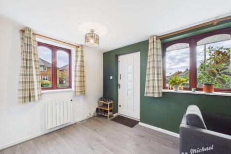 CAM02773G0-PR0373-STILL004