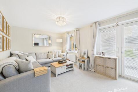 CAM02773G0-PR0368-STILL003