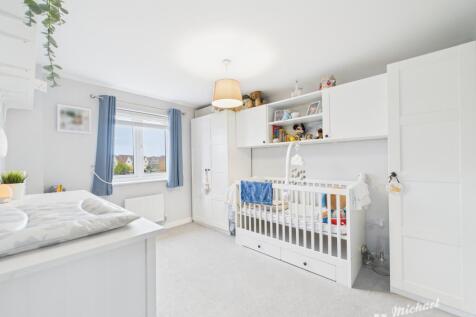 CAM02773G0-PR0368-STILL012