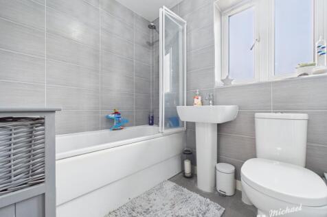 CAM02773G0-PR0368-STILL017