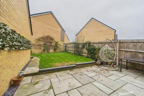 CAM02773G0-PR0368-STILL026