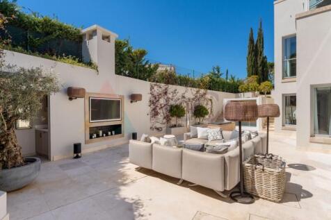 Outdoor Relax Area