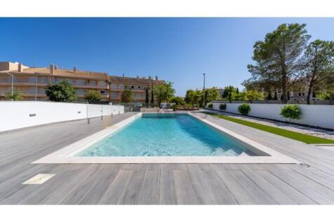 Pool area