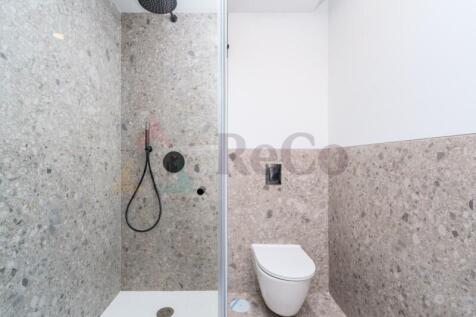 Bathroom1