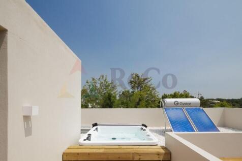 Jacuzzi