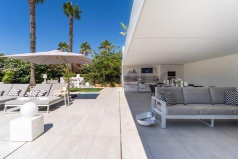 Outdoor seating