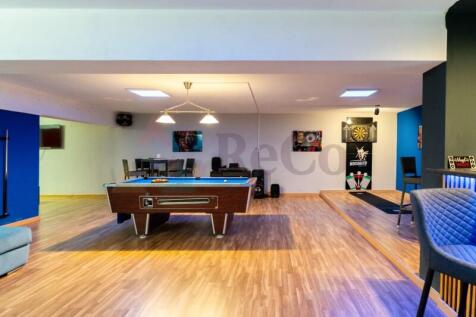 Entertaining Room
