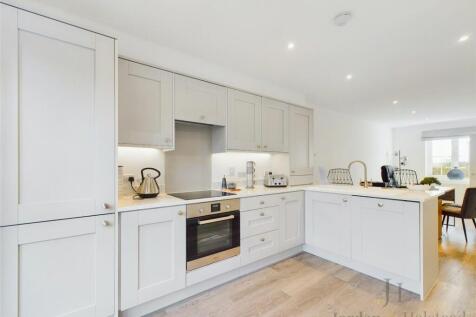 Kitchen/Living Area