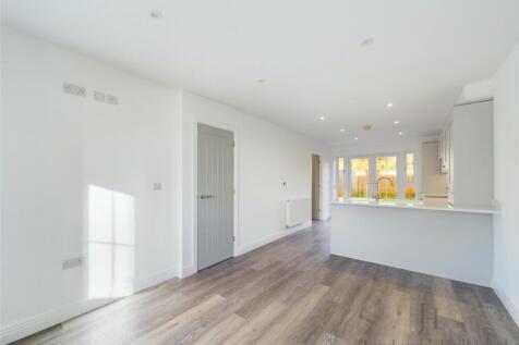 Kitchen/Living Area