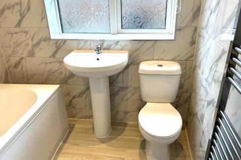 Bathroom T202409261317.jpg