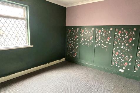 Main Bedroom T202407110947.jpg