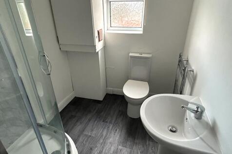 Bathroom T202509030958.jpg