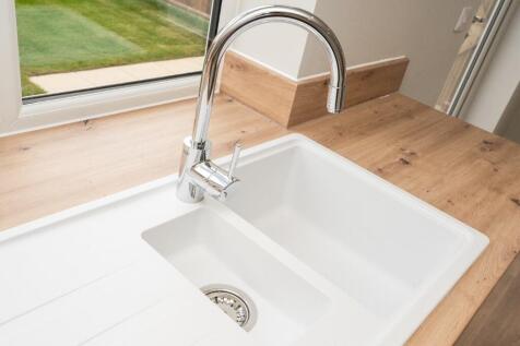 Example Sink/Taps