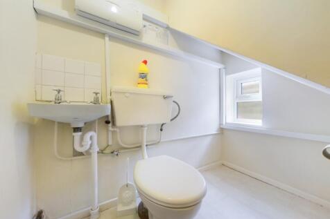 Cloakroom/WC