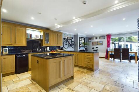 Kitchen / Living