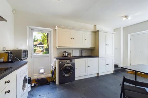 Kitchen / Utility