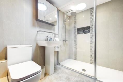 D&#39;stairs Shower Room