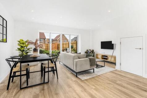 Millside Grange - The Dell Lounge Area - May