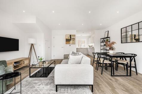 Millside Grange, show home, living