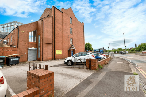 Unit 6 Karlsruhe House 18 Queens Bridge Rd The Mea
