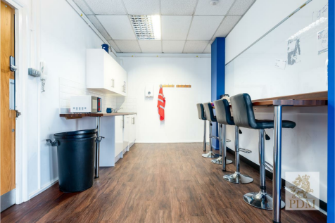 Unit 6 Karlsruhe House 18 Queens Bridge Rd The Mea