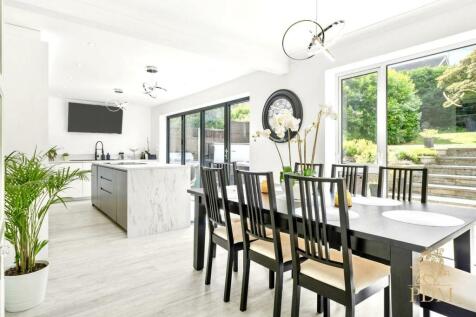 149 Hillside Road Bramcote NG9 3BJ