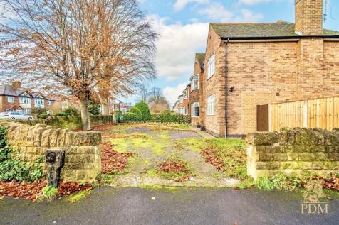 24192-03 38 Russell Drive_006.jpg