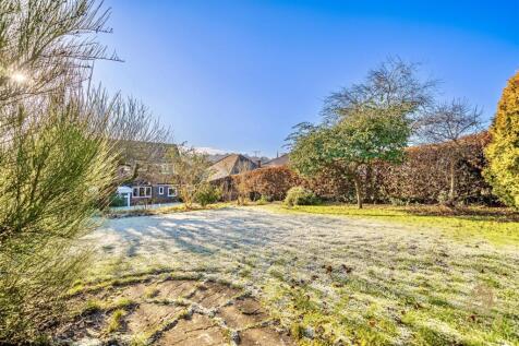 2 Arundel Drive Bramcote NG9 3FX