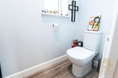 6 Byron Close Colwick Nottingham NG2 4BL